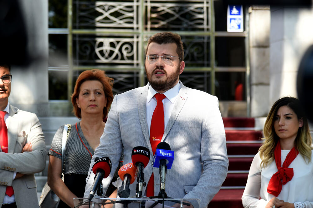 Koprivica na današnjoj pres konferenciji Demokrata, Foto: Boris Pejović