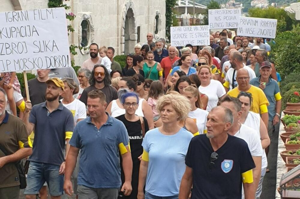 Sa protestne šetnje, Foto: Čitalac Vijesti