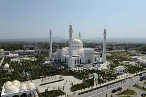 U Čečeniji otvorena " najveća džamija u Evropi"