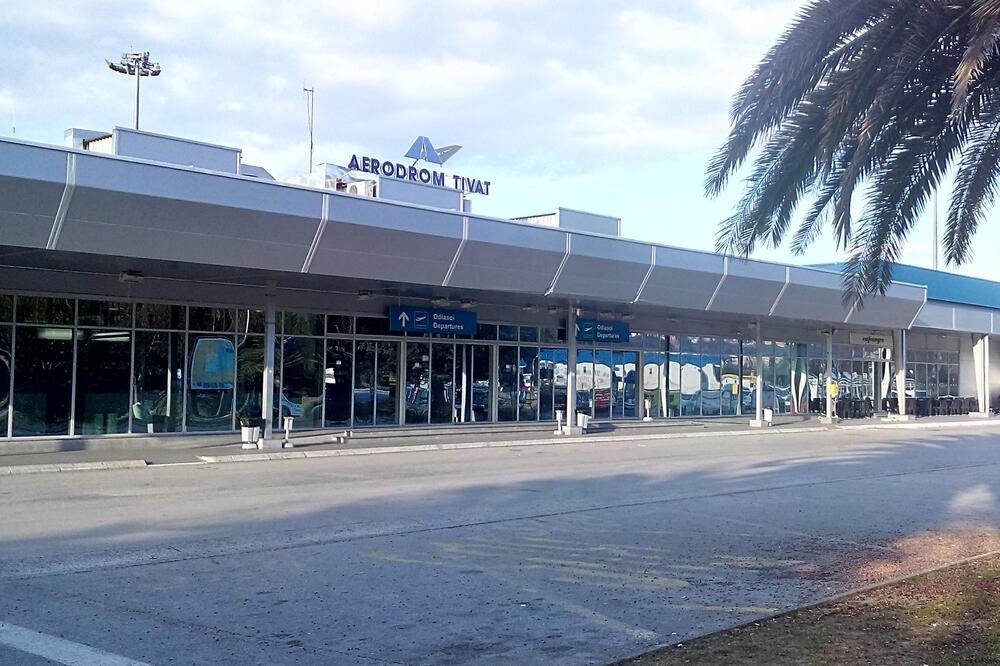 Aerodrom Tivat, Foto: Wikimedia Commons/Maxton