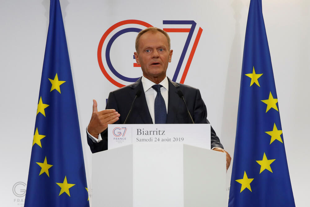 Tusk u obraćanju novinarima pred Samit G7, Foto: Reuters