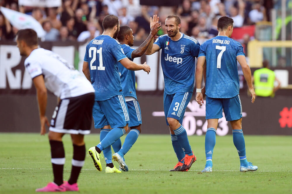 Kjelini zaslužan za tri boda, Foto: Reuters