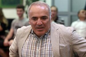 SlovoNovo ugostiće i Garija Kasparova