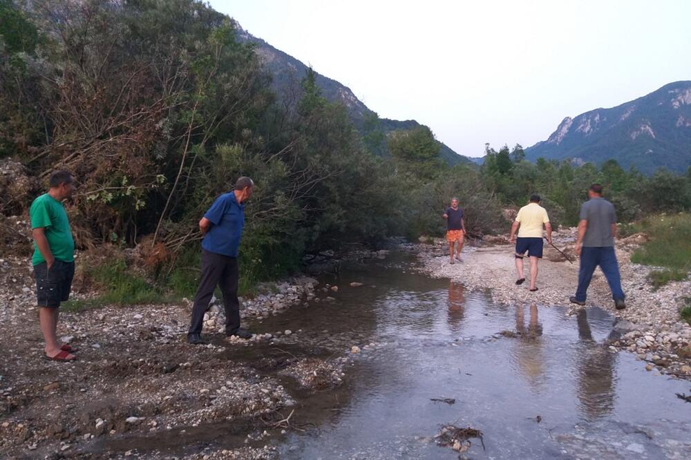 Mještani Morakova, Foto: Svetlana Mandić