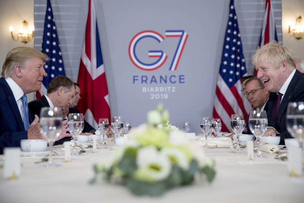 Tramp i Džonson tokom samita G7, Foto: AP