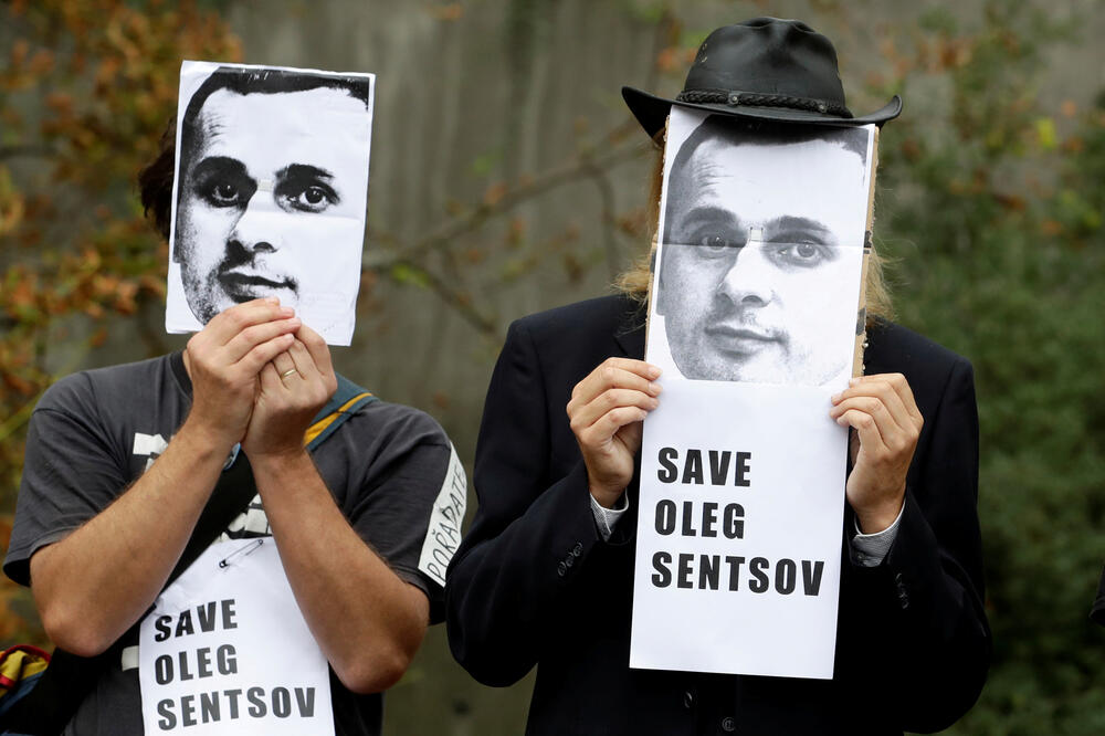 Demonstranti tražili oslobađanje Sencova, Foto: Reuters
