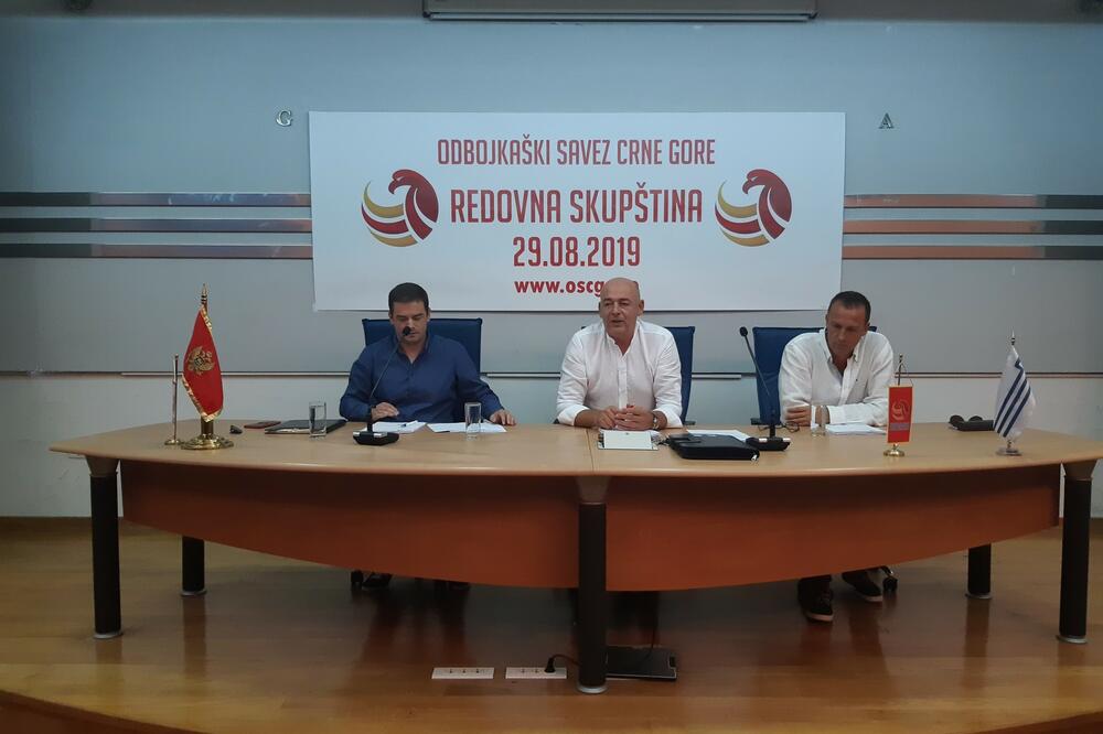 Sa današnje Skupštine OSCG