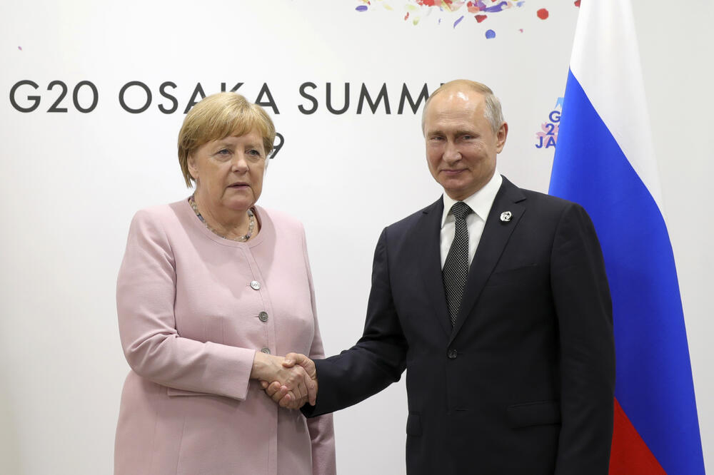 Angela Merkel i Vladimir Putin, Foto: AP, AP