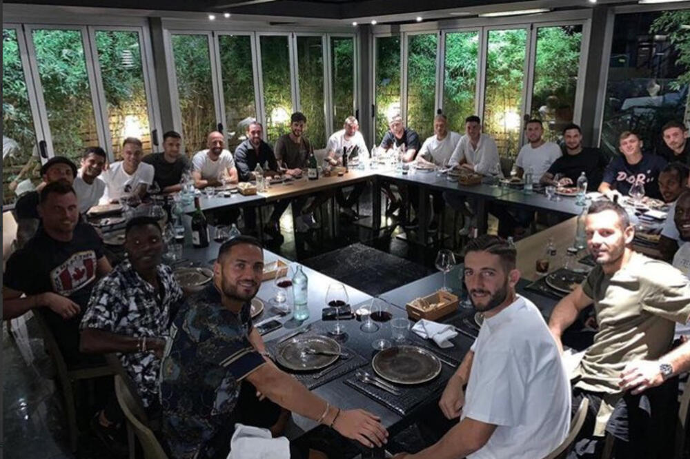 Igrači Intera na večeri, Foto: Twitter