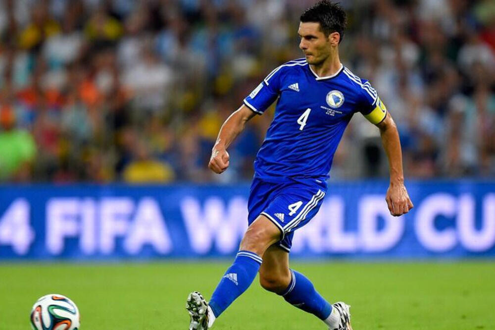 Emir Spahić, Foto: Twitter