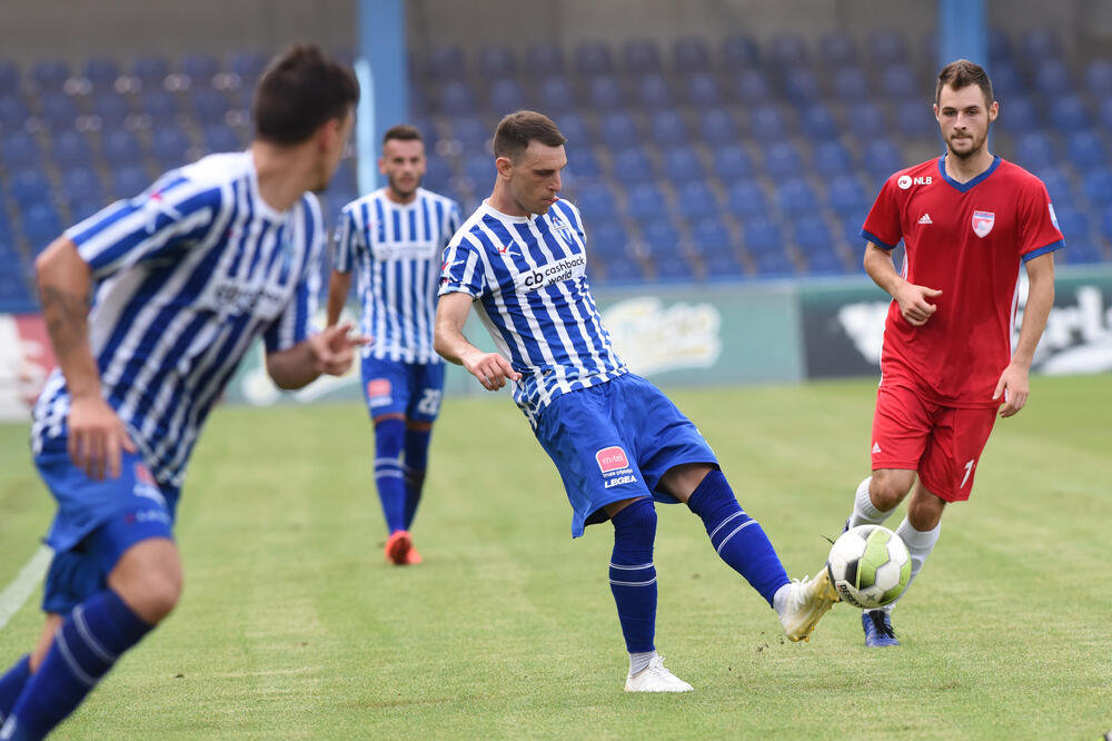 Miloš Mijić, dvostruki strijelac za Budućnost protiv Grblja, Foto: Savo Prelević