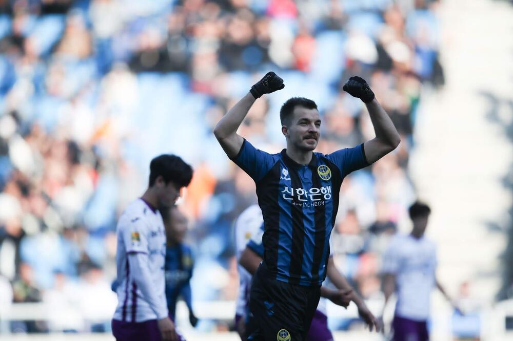 Stefan Mugoša, Foto: Inčon junajted