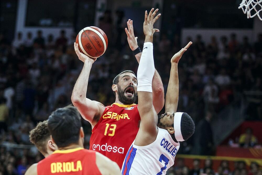 Mark Gasol u duelu sa Portorikom, Foto: FIBA