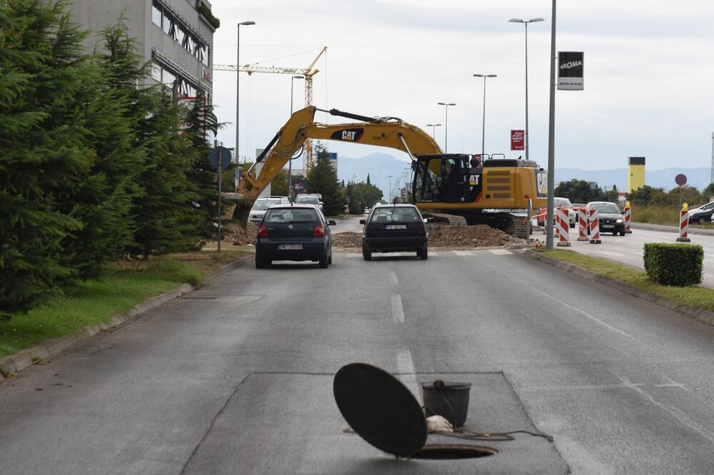Radovi na Bulevaru Josipa Broza, Foto: Savo Prelević