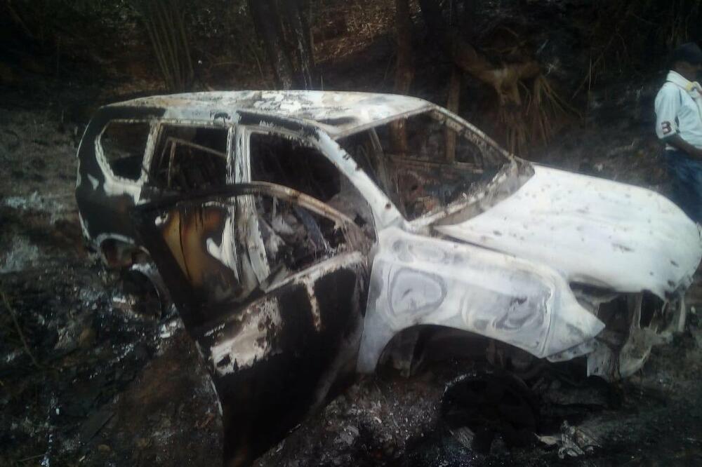 Vozilo u kojem su bili Garsija i saputnici, Foto: Twitter