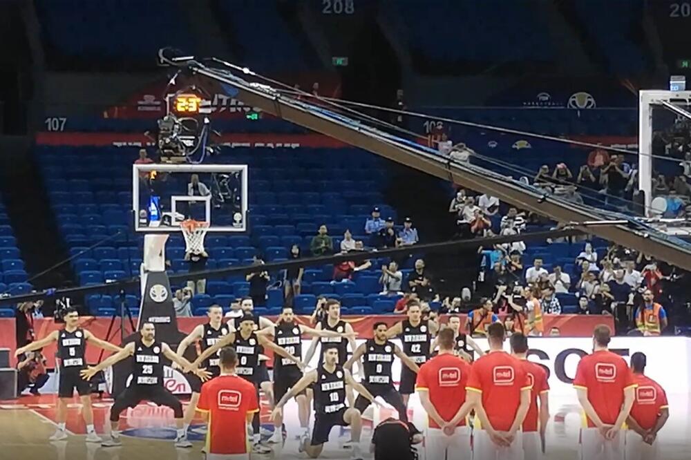 Pred utakmicu sa Crnom Gorom