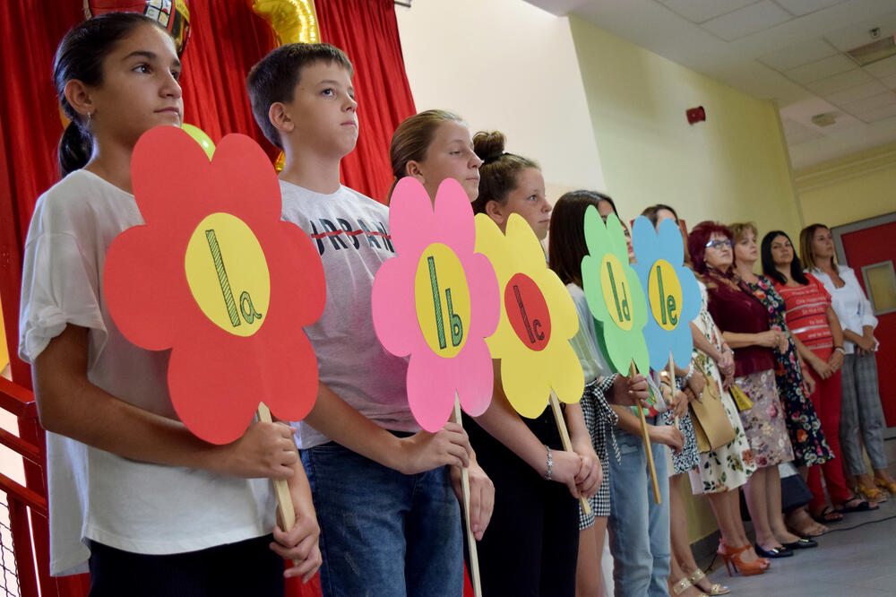 Jučerašnja svečanost za prvake u OŠ “21. maj”, Foto: Luka Zeković