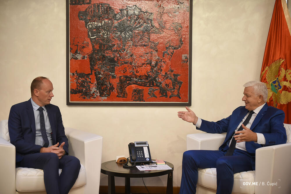 Sa sastanka, Foto: Bojana Čupić