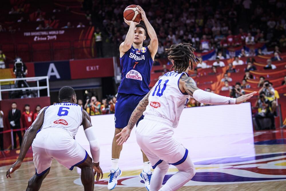 Bogdan Bogdanović na meču sa Italijom, Foto: FIBA
