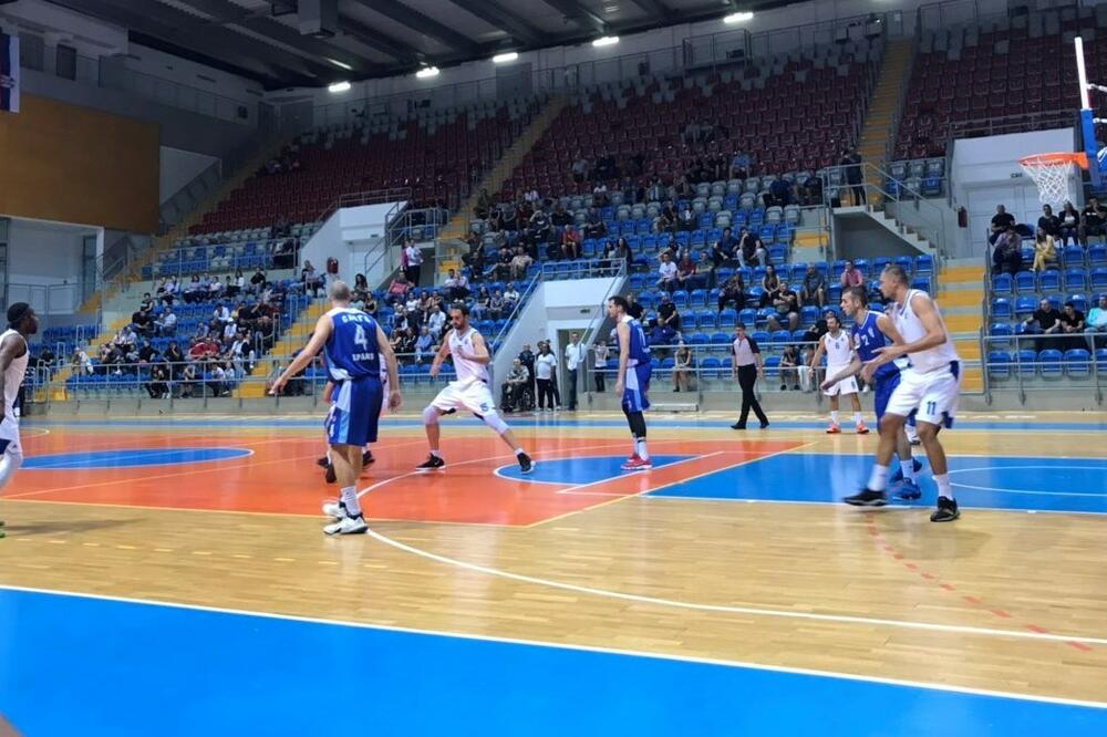 Sa meča Sloga - Mornar