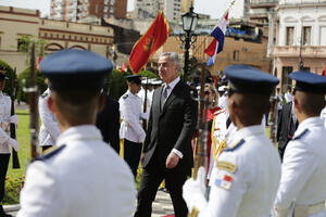 Đukanoviću iz rezerve još 80 hiljada za putovanja