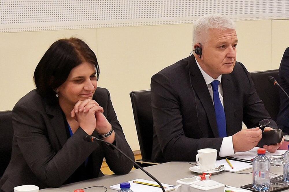 Dragana Radulović, Foto: Twitter/Vlada Crne Gore