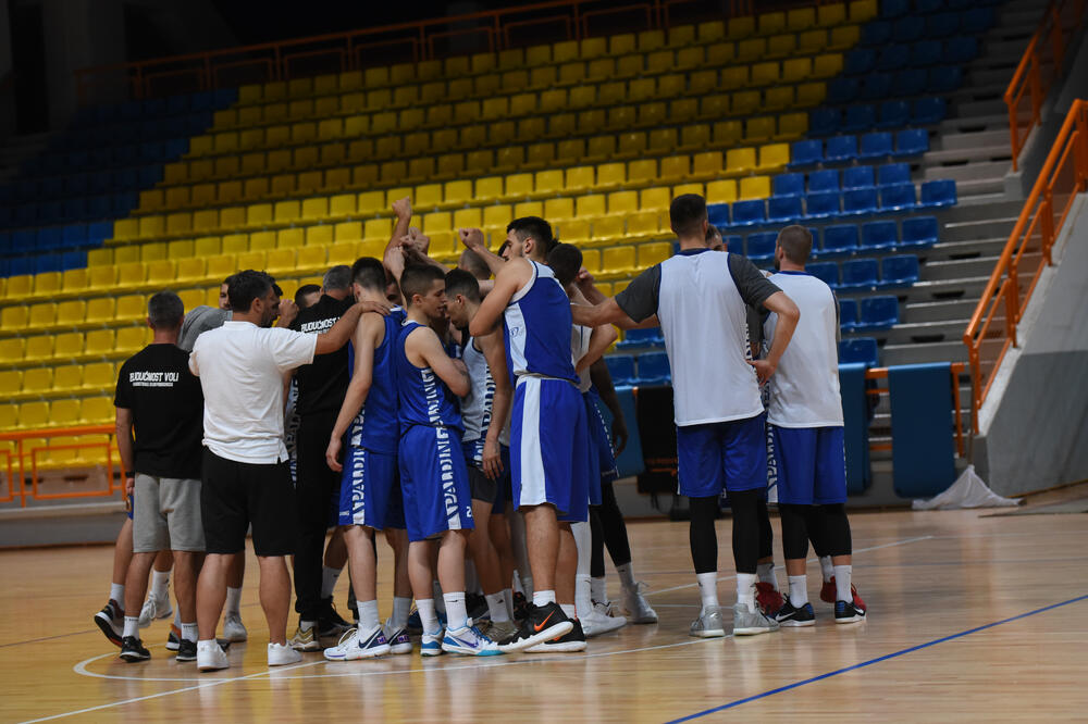 Košarkaši Budućnosti, Foto: Savo Prelević