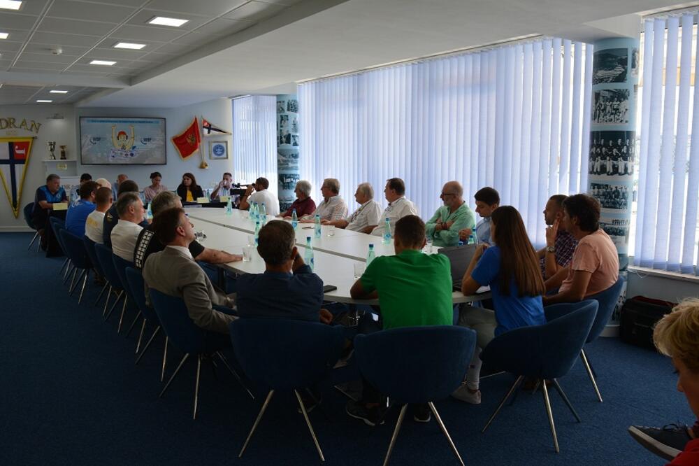 Sa današnje pres konferencije