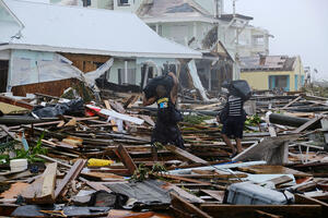 Nakon uragana Dorijan, haos na Bahamima: "Ljudi se ubijaju zbog...