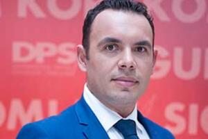 Osmanović: Abazović je previše "zelen" da dijeli lekcije Markoviću...