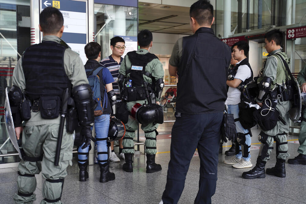 Detalj sa aerodroma u Hongkongu, Foto: BETA/AP