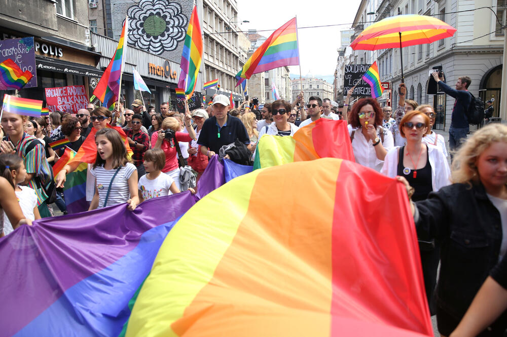Parada ponoso Sarajevo, Foto: Reuters