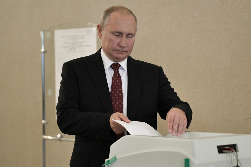 Putin glasa, Foto: Reuters
