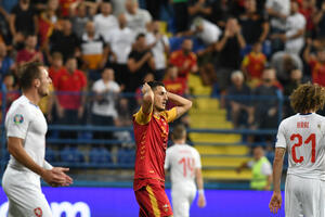 Crna Gora primila tri gola od Češke za kraj snova o Euru
