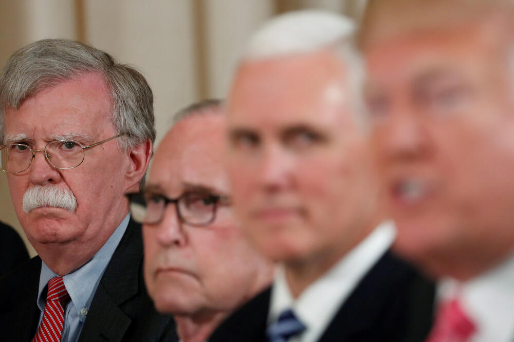 Bolton (skroz lijevo), Foto: Reuters