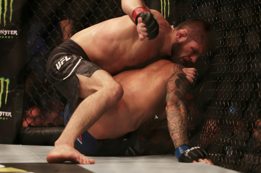 Nurmagomedov u akciji, Foto: Reuters