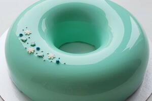 "Staklena" glazura: Naučite da savršeno dotjerate tortu ili kolač