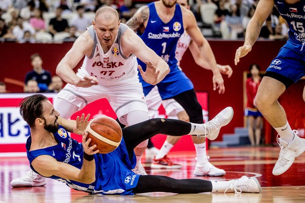 Sa meča Poljska - Češka