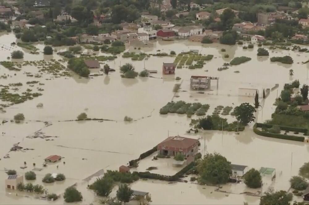 Više od 3.500 ljudi ima potrebu za hitnim spasavanjem, Foto: Reuters