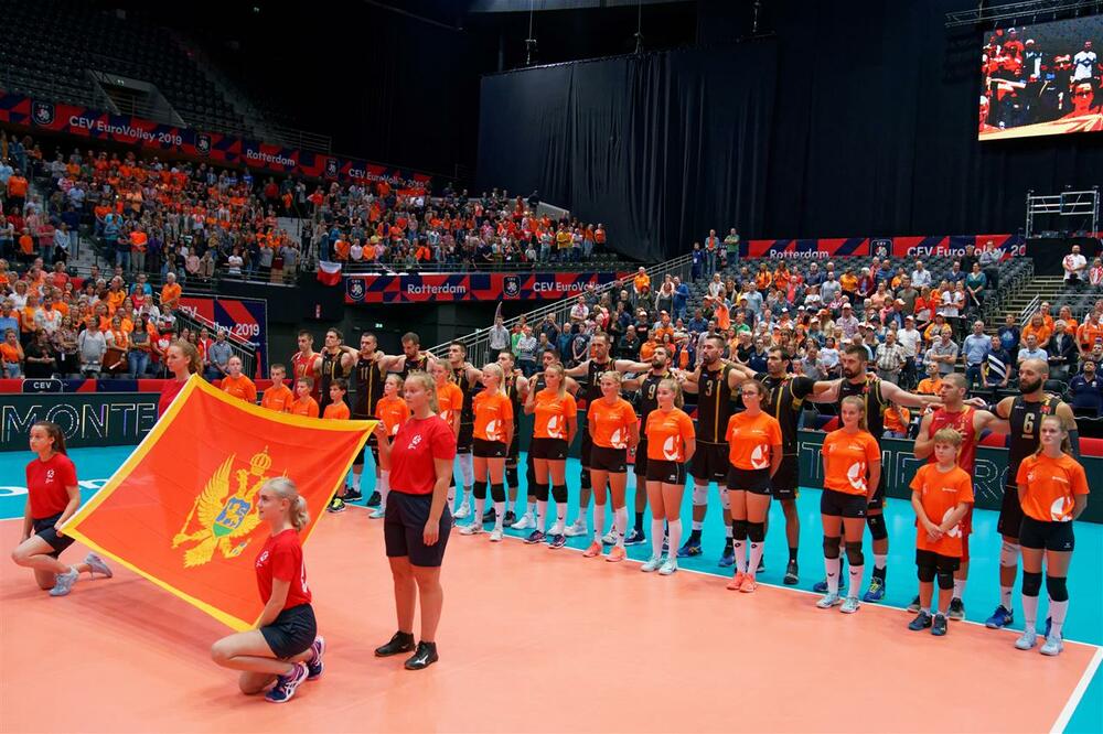 Reprezentativci Crne Gore pred meč sa Holandijom, Foto: CEV