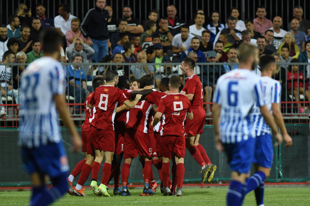 Slavlje fudbalera OFK Titograda, Foto: Savo Prelević