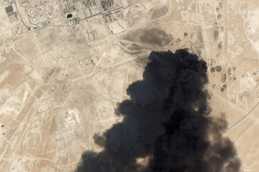 Satelitski snimci nakon napada, Foto: AP