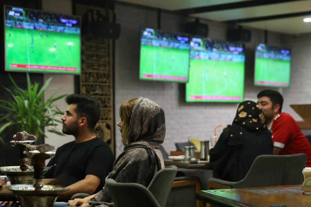 Detalj iz jednog kafića u Teheranu, Foto: Reuters