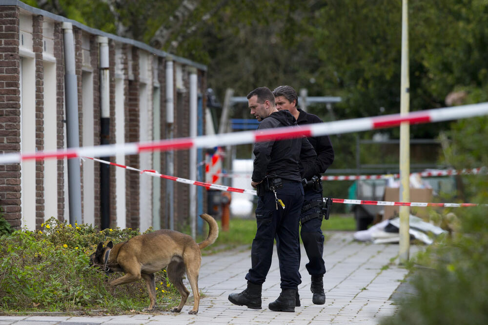 Istražitelji na mjestu ubistva Virsuma, Foto: BETA/AP