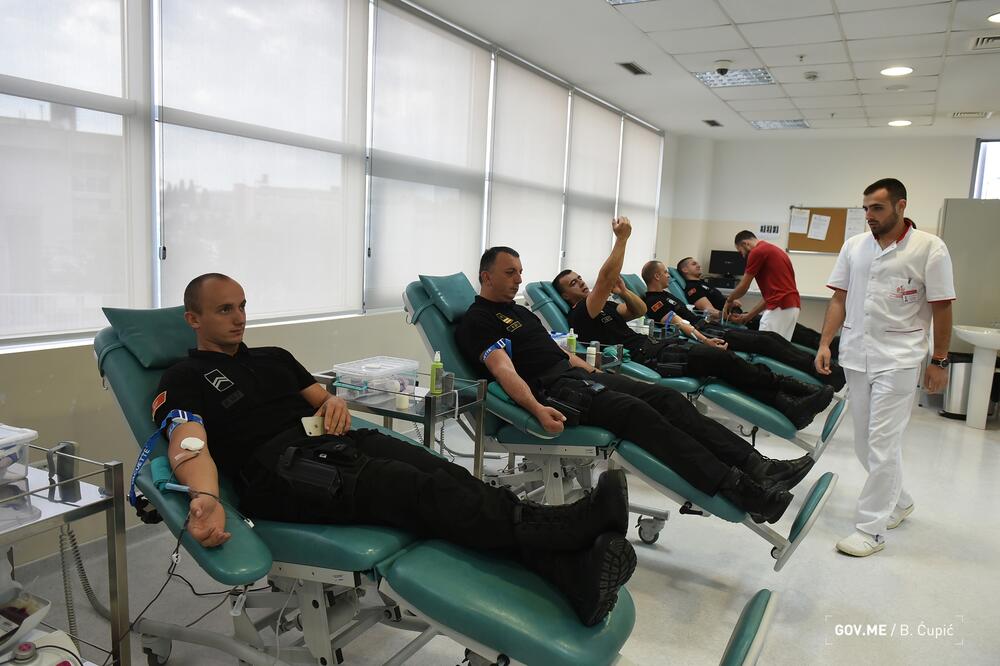 Sa akcije dobrovoljnog davanja krvi, Foto: Mup.gov.me