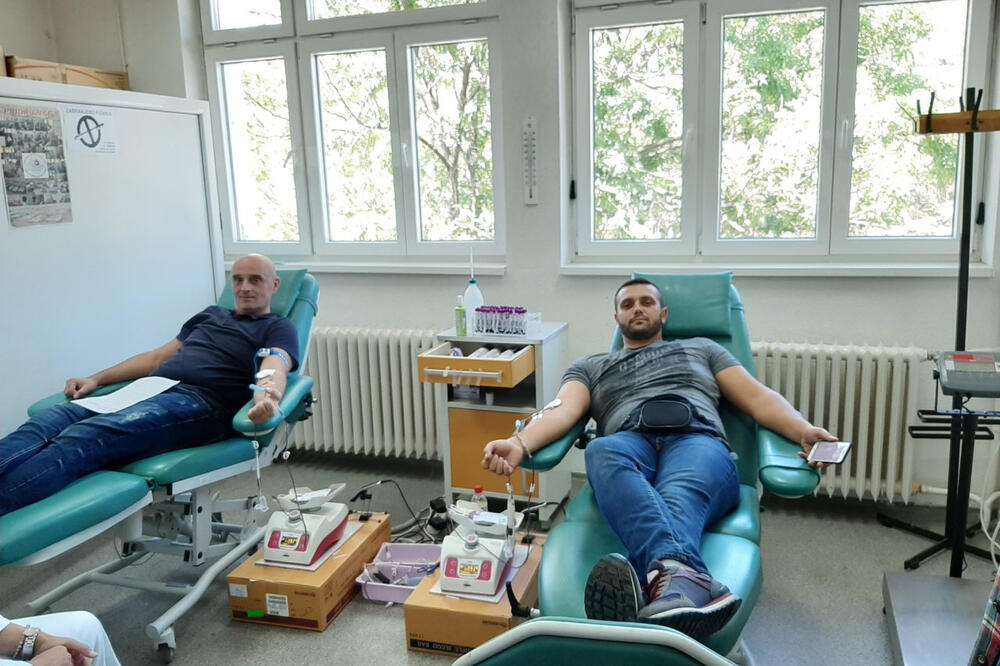 Sa akcije dobrovoljnog davanja krvi