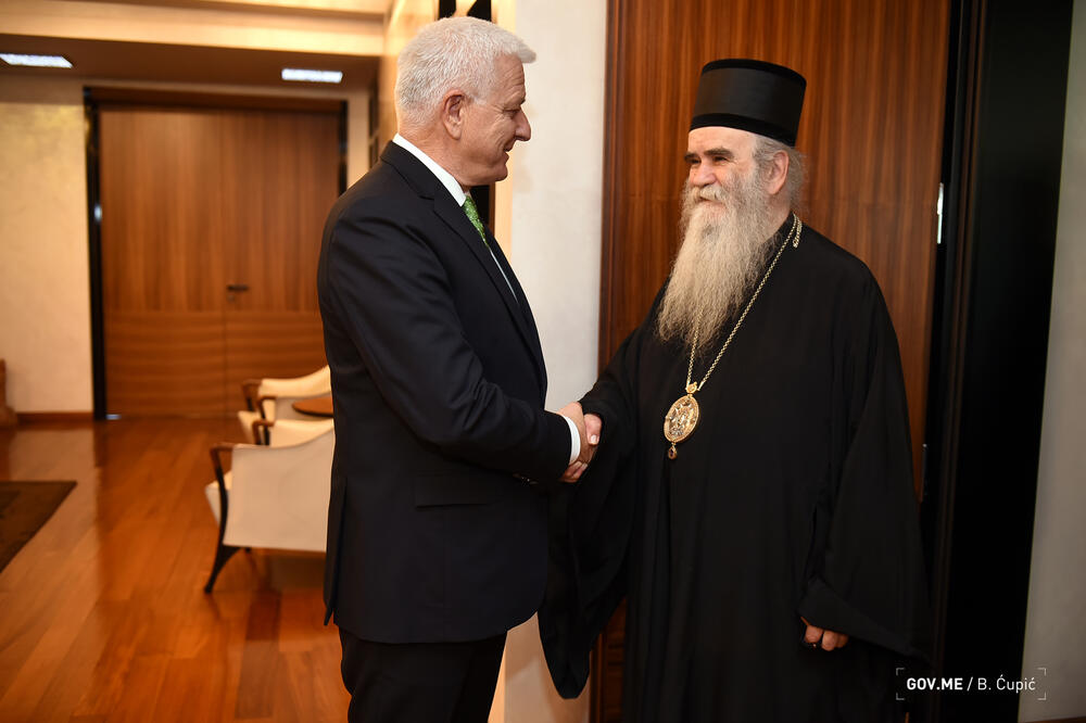 Duško Marković i mitropolit Amfilohije, Foto: Gov.me