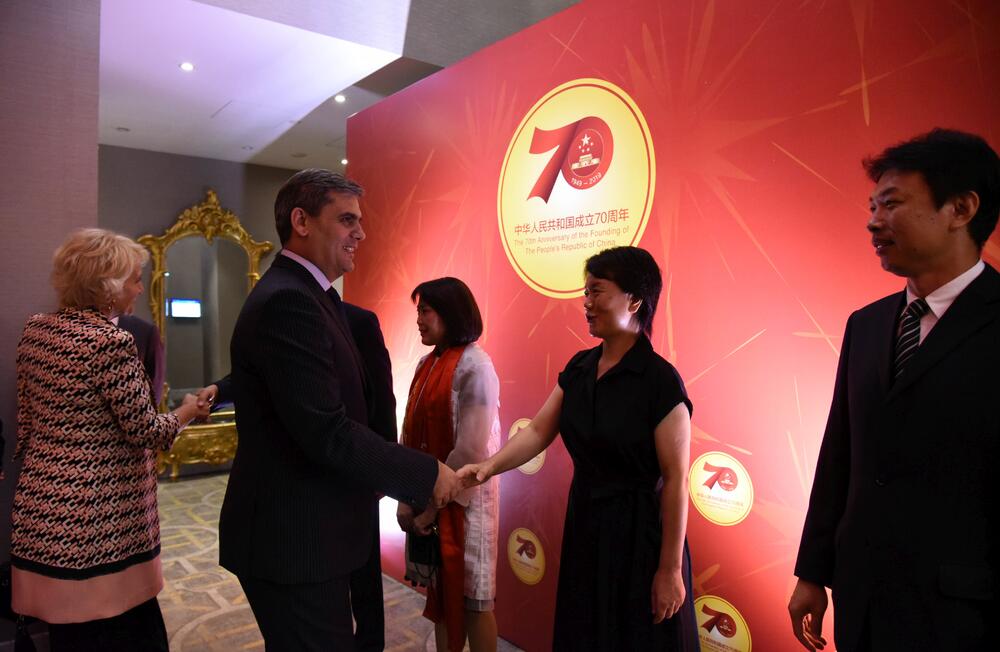 Ambasada Narodne republike Kine u Crnoj Gori organizovala je u Podgorici proslavu jubileja 70 godišnjice od osnivanja NR Kine.