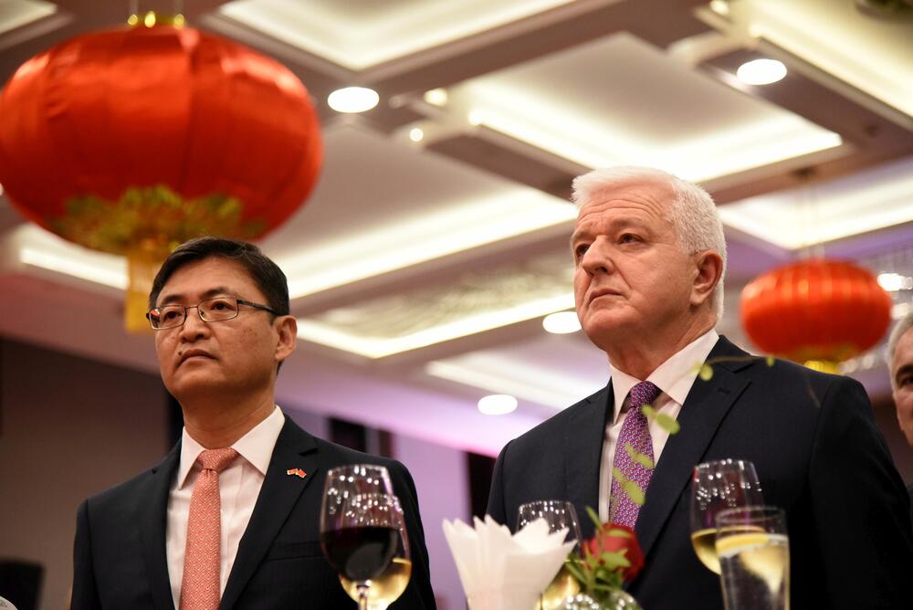 Ambasada Narodne republike Kine u Crnoj Gori organizovala je u Podgorici proslavu jubileja 70 godišnjice od osnivanja NR Kine.