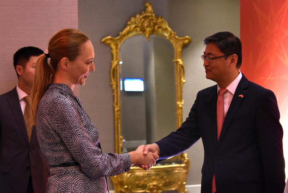 Ambasada Narodne republike Kine u Crnoj Gori organizovala je u Podgorici proslavu jubileja 70 godišnjice od osnivanja NR Kine.